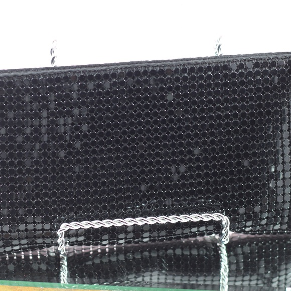 Smart Set Beaded Wristlet - Picture 5 of 6